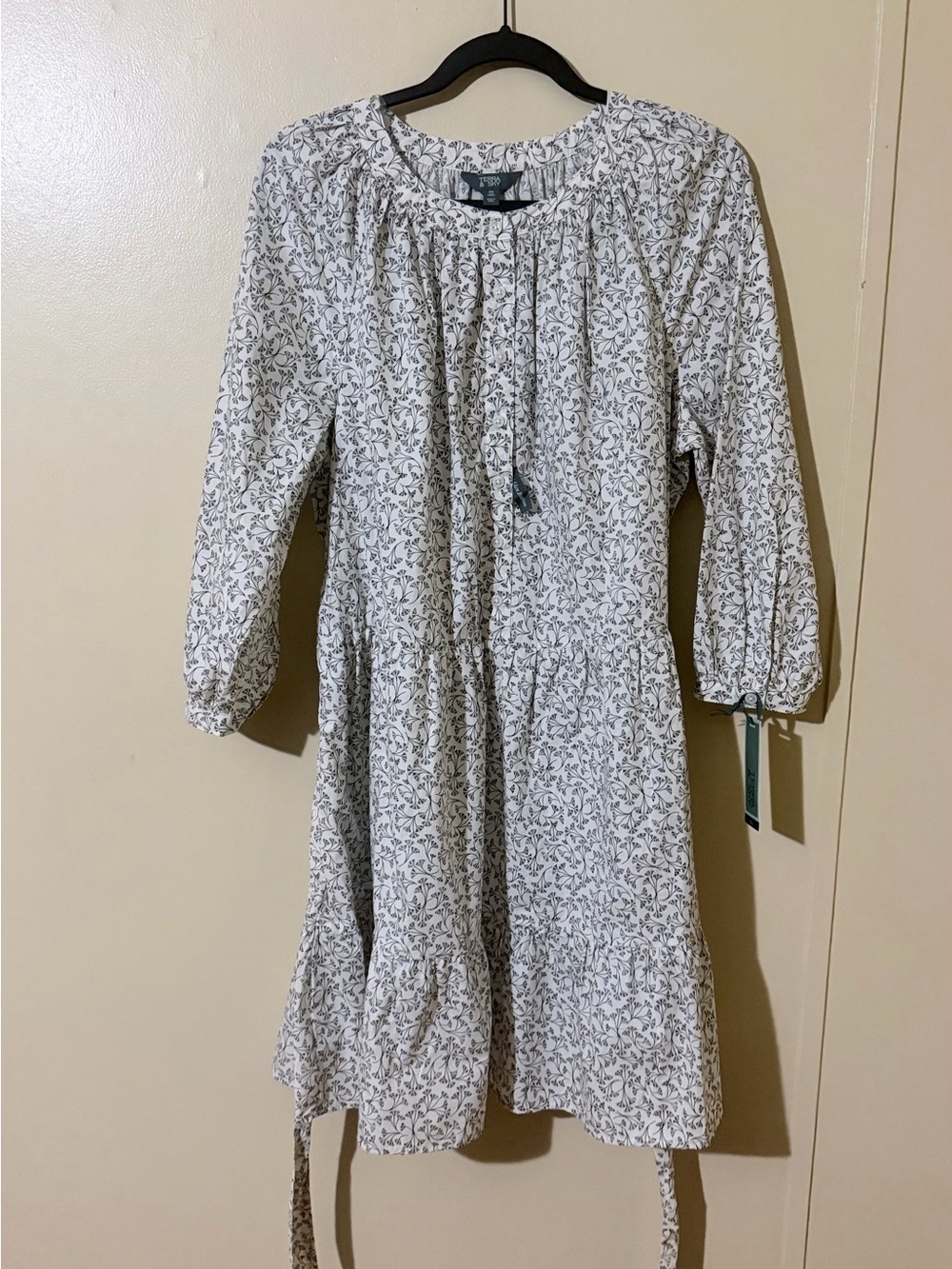 Terra & Sky Cream Floral Tie-Waist Long-Sleeve Dress     Size: (0X/14W) - Picture 4 of 13